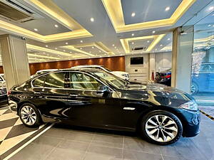 Second Hand BMW 5-Series 520i Luxury Line in Delhi