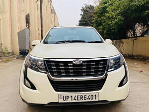 Second Hand Mahindra XUV500 W9 in Delhi