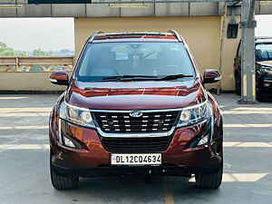 Second Hand महिंद्रा XUV500 w11 ऑटोमैटिक in दिल्ली