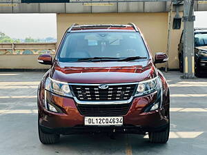 Second Hand Mahindra XUV500 W11 AT in Delhi