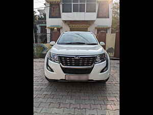 Second Hand महिंद्रा XUV500 w11 ऑटोमैटिक in दिल्ली