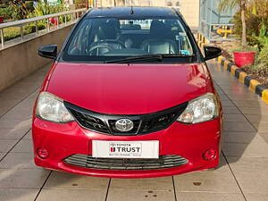 Second Hand Toyota Etios Liva V in Gurgaon