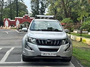 Second Hand Mahindra XUV500 W8 in Dehradun