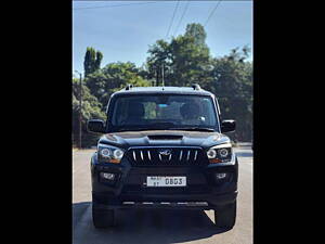 Second Hand Mahindra Scorpio S10 in Nashik