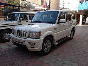 Second Hand Mahindra Scorpio VLX 2WD AT BS-III in Gwalior