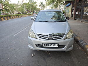 Second Hand Toyota Innova 2.5 VX 8 STR in Navi Mumbai