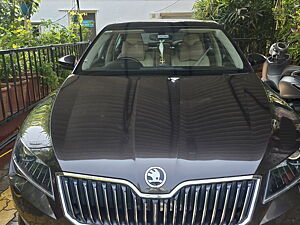 Second Hand Skoda Superb L&K TDI AT in Sangli