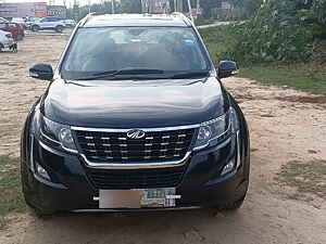 Second Hand महिंद्रा XUV500 w11 ऑप्शनल ऑटोमै​टिक in फ़रीदाबाद