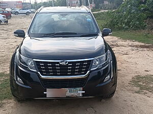 Second Hand Mahindra XUV500 W11 Opt AT in Faridabad