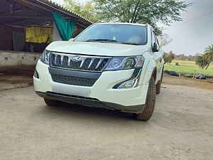 Second Hand महिंद्रा XUV500 w10 एडब्ल्यूडी in मंडला