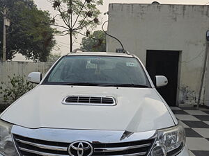 Second Hand Toyota Fortuner 3.0 4x2 MT in Rampur (Uttar Pradesh)