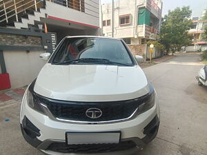 Second Hand Tata Hexa XM 4x2 7 STR in Jalna