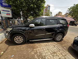 Second Hand महिंद्रा XUV500 w10 in राजकोट