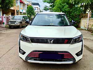 Second Hand महिंद्रा xuv300 w8(ओ) [2022] in इंदौर