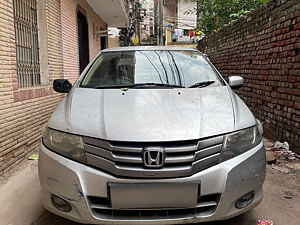 Second Hand होंडा सिटी 1.5 v एमटी in दिल्ली