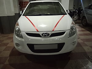 Second Hand Hyundai i20 Magna 1.2 in Ahmedabad