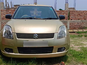 Second Hand Maruti Suzuki Swift VXi in Kolkata