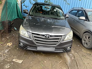 Second Hand Toyota Innova 2.5 E PS 7 STR BS-IV in Aurangabad