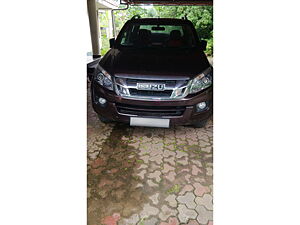 Second Hand Isuzu D-Max V-Cross 4x4 in Kannur