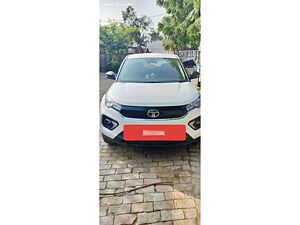 Second Hand Tata Nexon XE in Rohtak