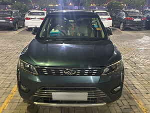 Second Hand महिंद्रा xuv300 W8 (O) 1.2 पेट्रोल एएमटी [2021] in अहमदाबाद