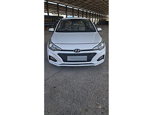 Second Hand Hyundai Elite i20 Sportz Plus 1.4 CRDi Dual Tone in Karnal