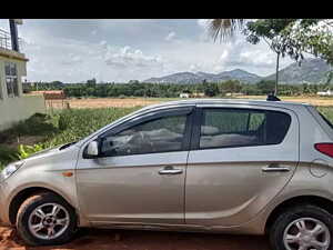 Second Hand Hyundai i20 Asta 1.2 with AVN in Bangalore