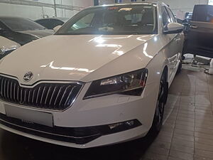 Second Hand Skoda Superb Style TSI MT in Jamshedpur