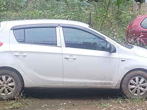 Second Hand हुंडई i20 स्पोर्ट्ज़ 1.4 crdi in कराड