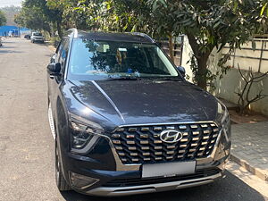 Second Hand Hyundai Alcazar Signature 6 STR 2.0 Petrol in Hyderabad