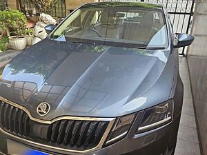 Second Hand Skoda Octavia 1.8 TSI L&K in Gurgaon