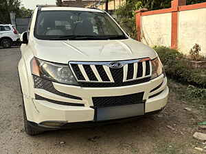 Second Hand महिंद्रा XUV500 w8 एडब्ल्यूडी in मिर्ज़ापुर