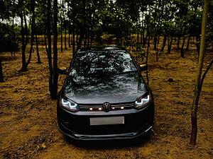 Second Hand Volkswagen Polo Highline1.2L (D) in Durgapur