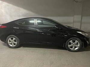 Second Hand Hyundai Elantra 1.6 SX MT in Chandigarh