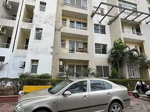 Second Hand स्कोडा लौरा एल एंड के 1.9 पीडी एमटी in खरार