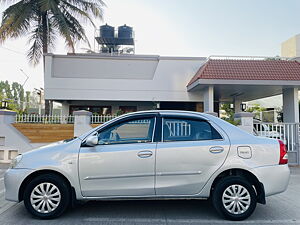 Second Hand Toyota Etios GD in Satara