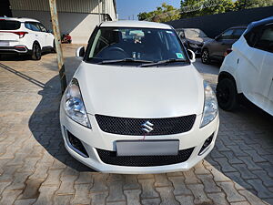 Second Hand Maruti Suzuki Swift ZXi in Mehsana