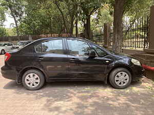 Second Hand मारुति सुज़ुकी sx4 vxi in नोएडा