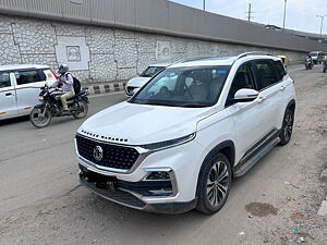 Second Hand MG Hector Shine 1.5 Petrol Turbo CVT in Delhi