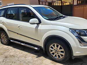 Second Hand महिंद्रा XUV500 w10 ऑटोमैटिक in चेन्नई