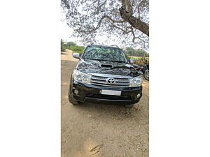 Second Hand Toyota Fortuner 3.0 MT in Vijaywada