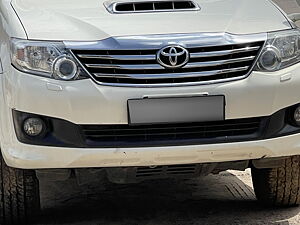 Second Hand Toyota Fortuner 3.0 4x4 MT in Delhi