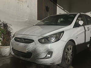 Second Hand Hyundai Verna Fluidic 1.6 CRDi SX in Hisar