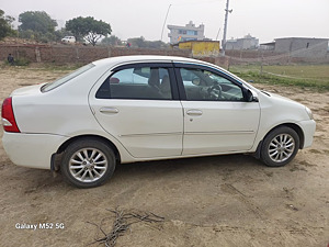 Second Hand Toyota Etios VX in Greater Noida