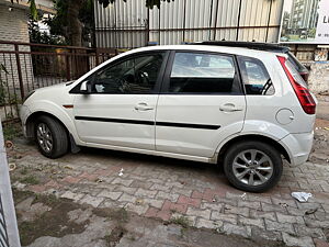 Second Hand Ford Figo Duratec Petrol ZXI 1.2 in Ahmedabad