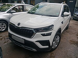 Second Hand Skoda Kushaq Ambition 1.0L TSI AT in Delhi