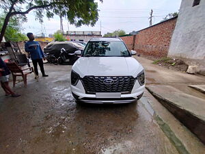 Second Hand Hyundai Alcazar Prestige 7 STR 2.0 Petrol in Delhi