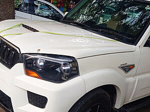 Second Hand Mahindra Scorpio S6 Plus in Jhansi