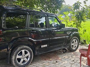 Second Hand Mahindra Scorpio S11 in Pratapgarh (Uttar Pradesh)