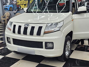 Second Hand Mahindra TUV300 T8 in Hanumangarh